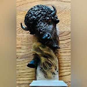 Buffalo Head Sculpture MSCI 2005 7”, “38260 Ground Breaking”, Stockblower 2004